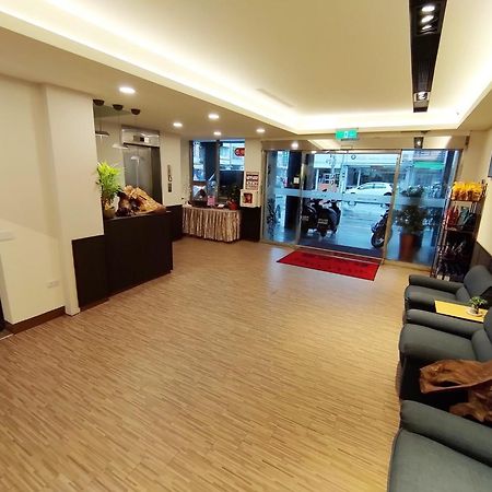 富裕商旅 Rich-Hotel T'ai-tung Kültér fotó