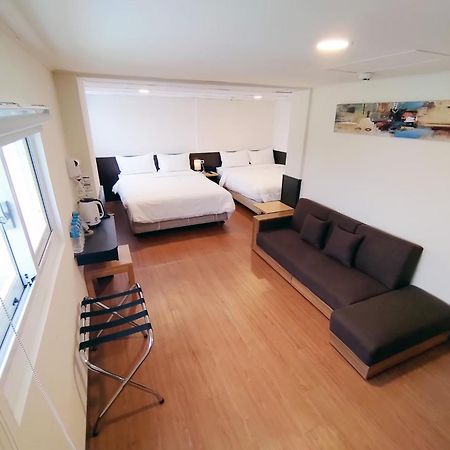 富裕商旅 Rich-Hotel T'ai-tung Kültér fotó
